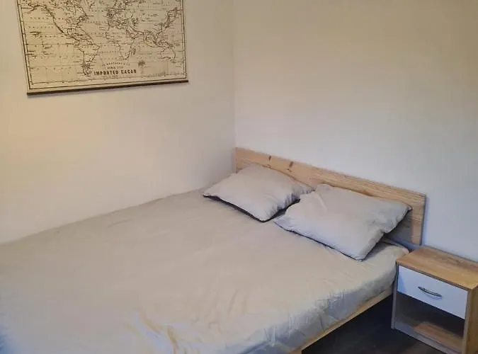 Entier Situe A Fleurignac. Apartment *